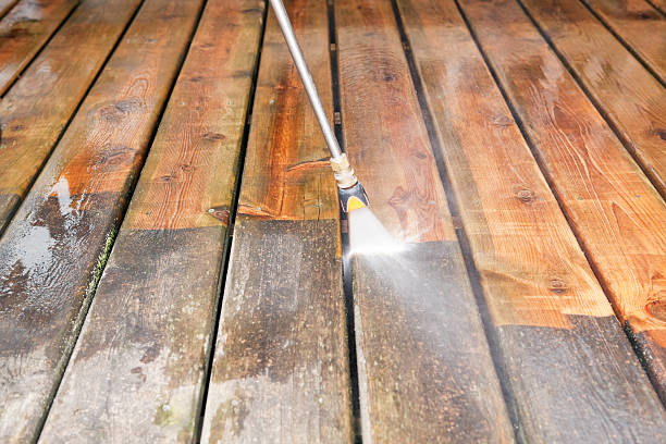 Best Patio and Deck Pressure Washing  in Lakewood, CA